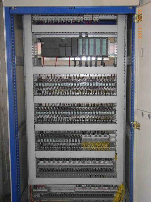 plc控制柜|控制柜|产品展示|自动化控制系统_高压开关柜_低压抽出式